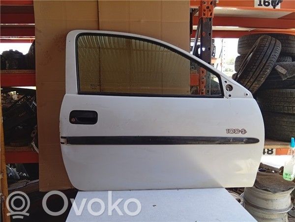Opel Corsa B Drzwi przednie 