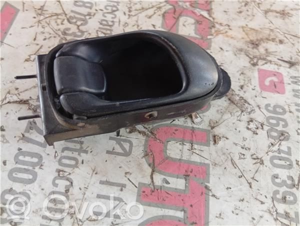 Daewoo Tacuma Manecilla interna puerta delantera 