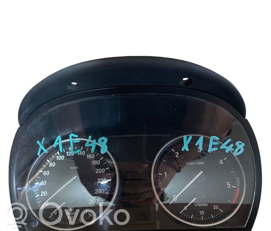 BMW X1 E84 Clock 