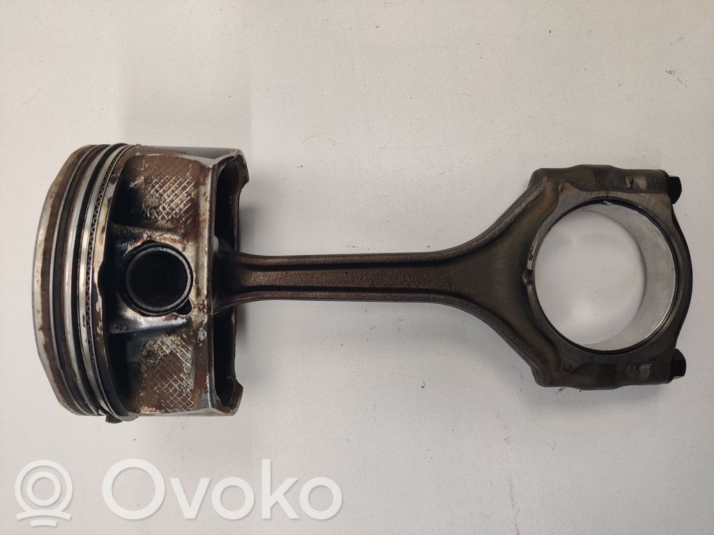 Chrysler Pacifica Piston with connecting rod 
