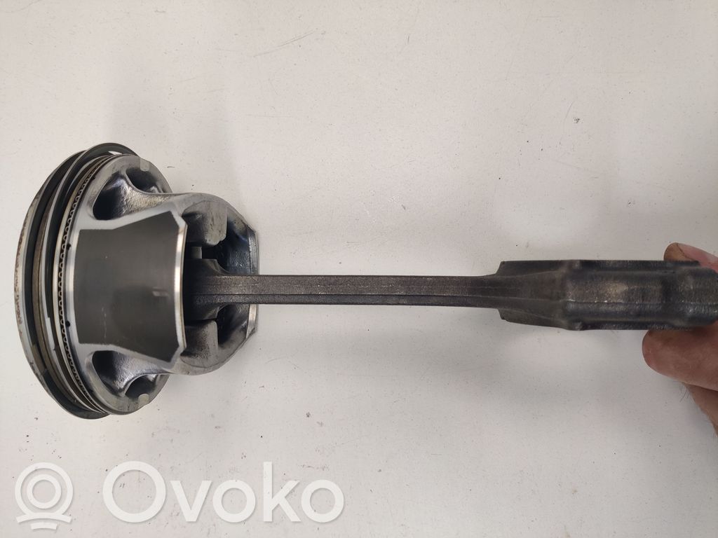 Chrysler Pacifica Piston with connecting rod 