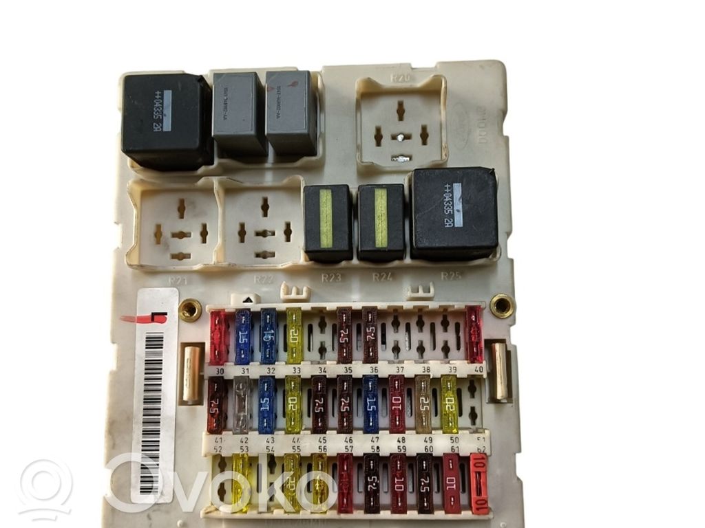 Блок предохранителей   2M5T14A073AC
