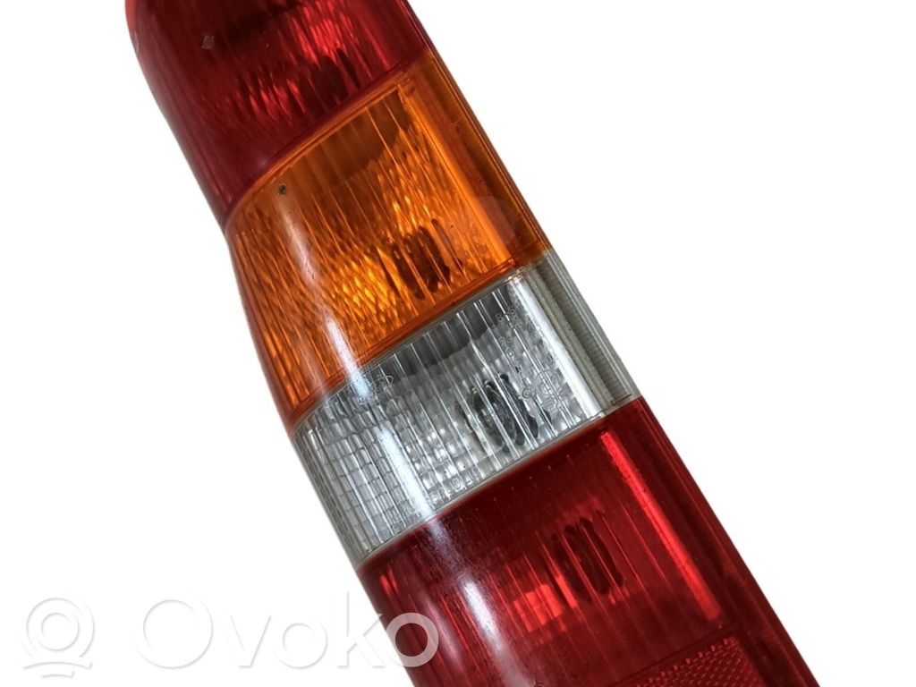 Rückleuchte Heckleuchte   YC1X13435A