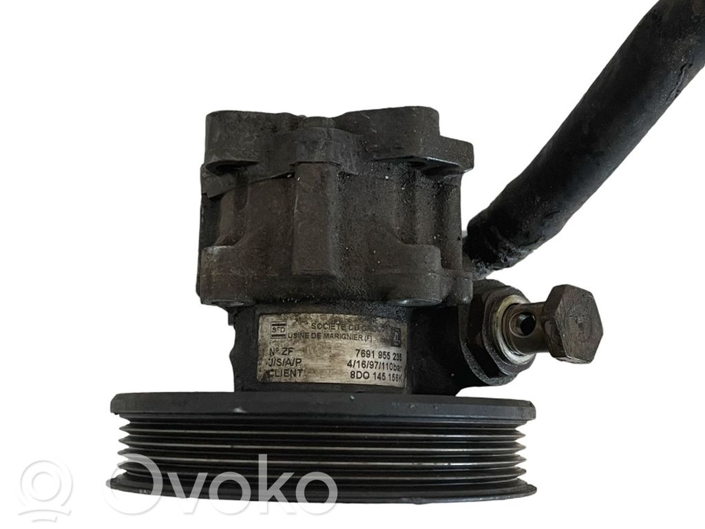 Audi A4 S4 B5 8D Pompa wspomagania 