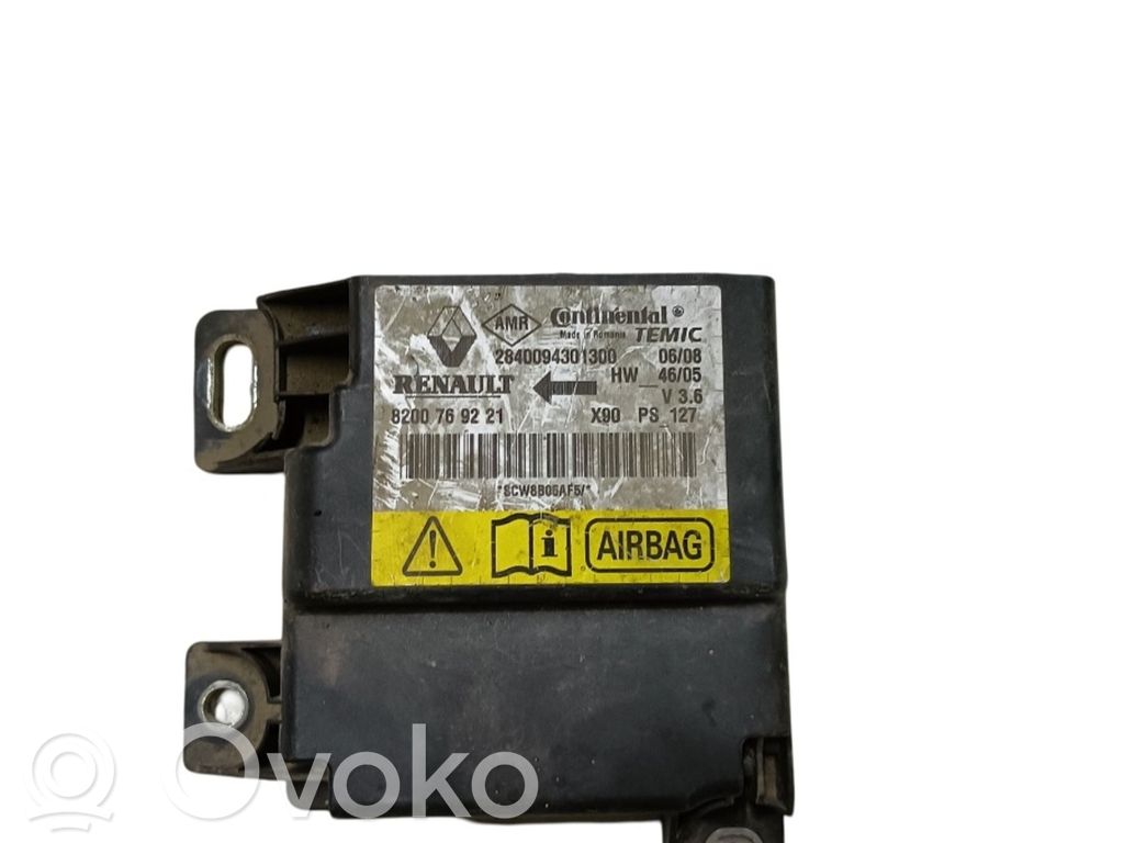 Module de contrôle airbag   8200769221