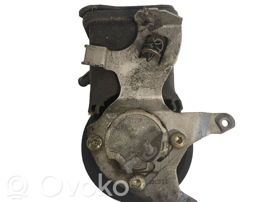 BMW 3 E46 Power steering pump 