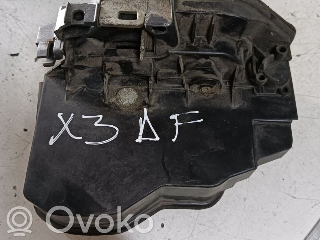 BMW X3 E83 Încuietoare ușă față 