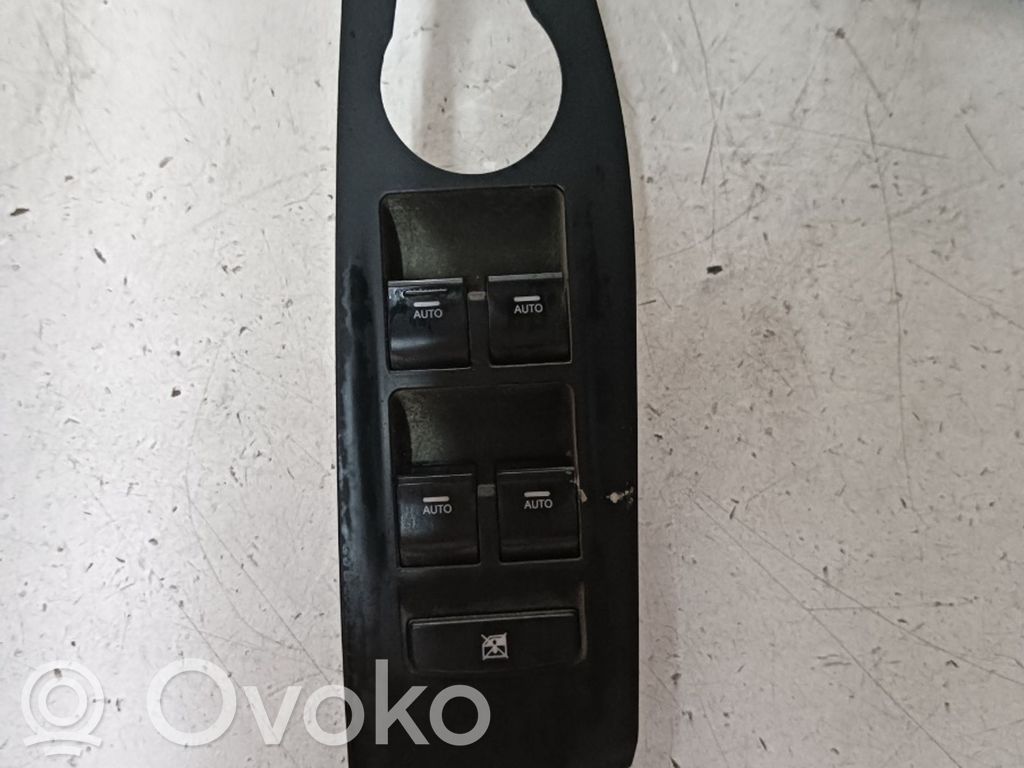 Interruptor del elevalunas eléctrico   935703Z000