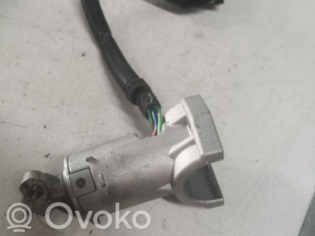 Užvedimo spynelė   7732