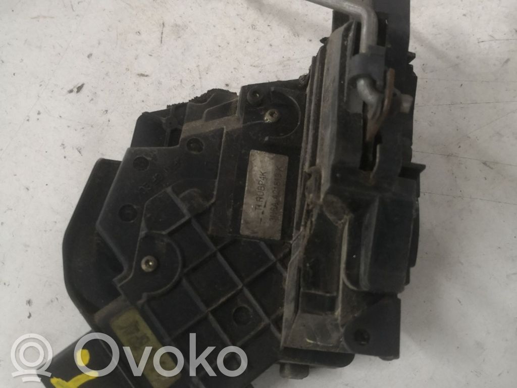 Mazda MPV Încuietoare ușă față 