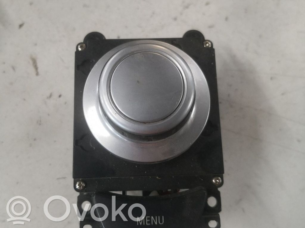 Centrālā konsole   912534903