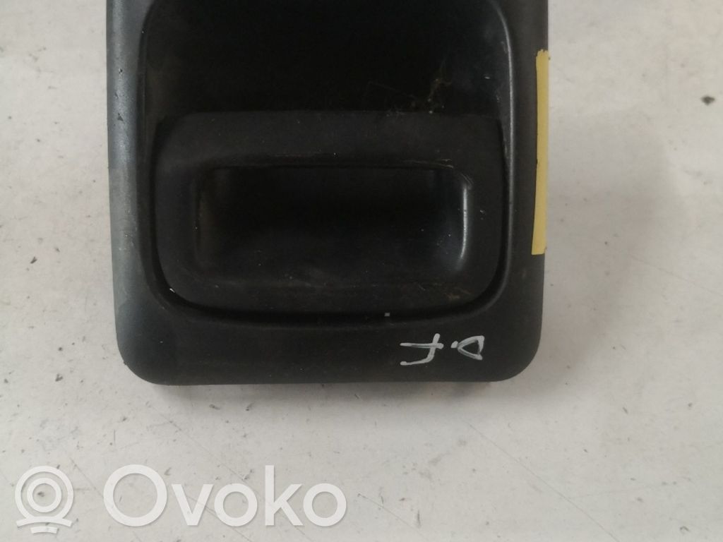 Manecilla externa puerta delantera   1304175070