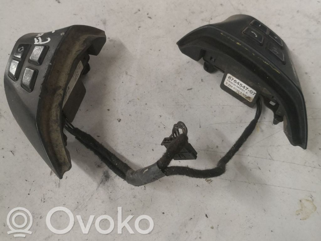 Steering wheel   676454707