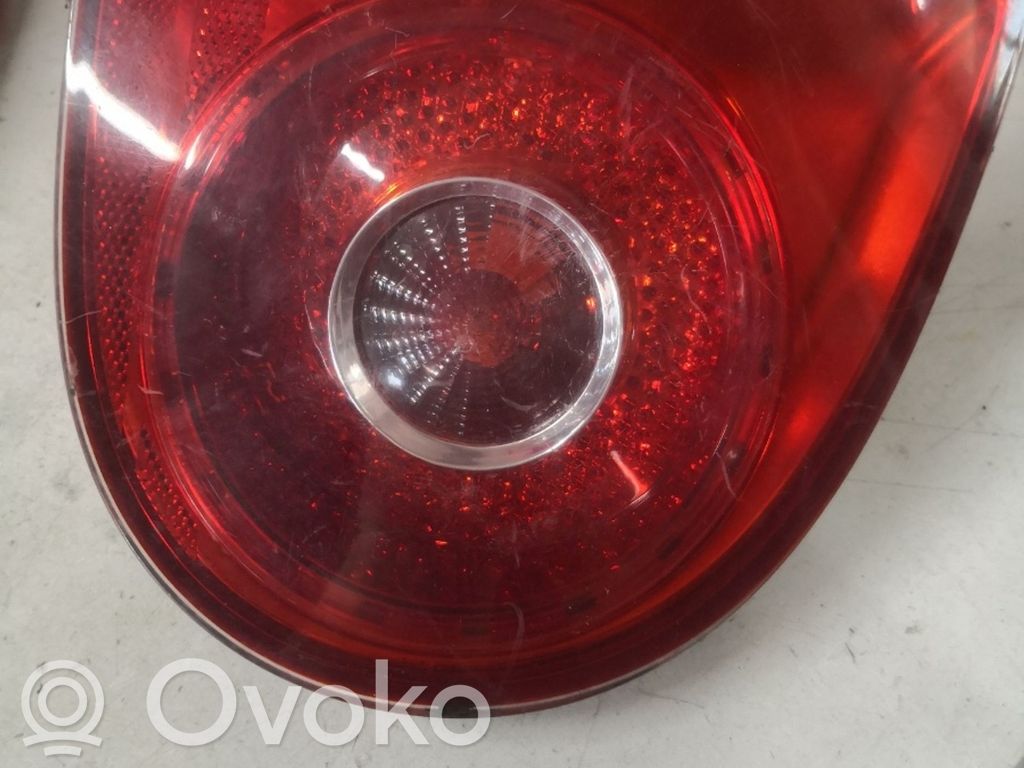 Takavalot   1K6945093J