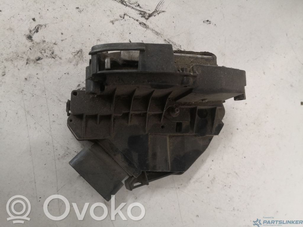 Etuoven lukko   8A6AA21812BE