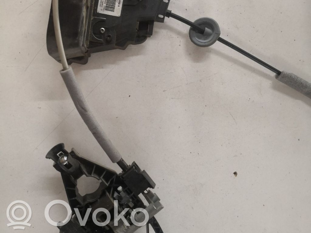 Front door lock   986919107