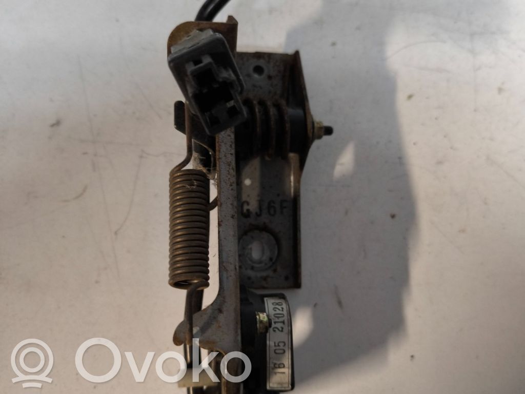 Mazda 121 SM Pedale della frizione 