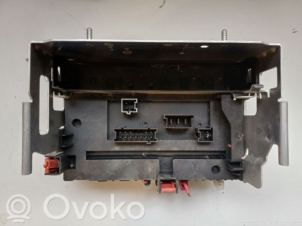 Módulo de fusible   A2215402050