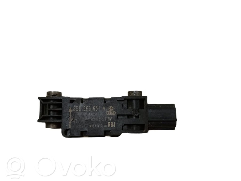 Anturi   8E0959651A