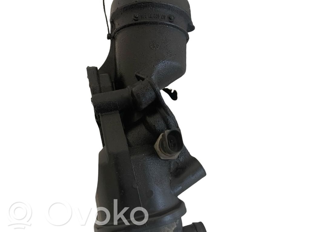 Öljynsuodattimen kannake   06F115397H