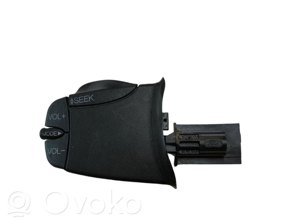 Ford Focus Boutons / interrupteurs volant 
