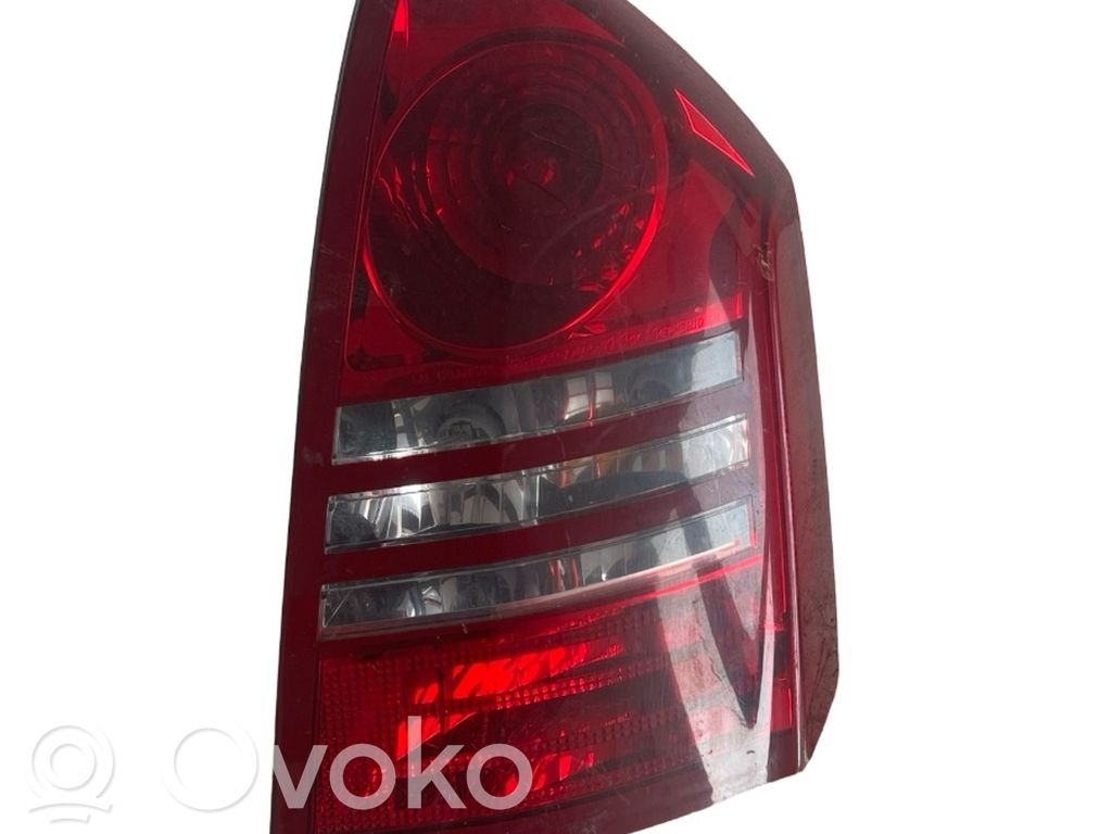 Rear/tail lights   04805852AC
