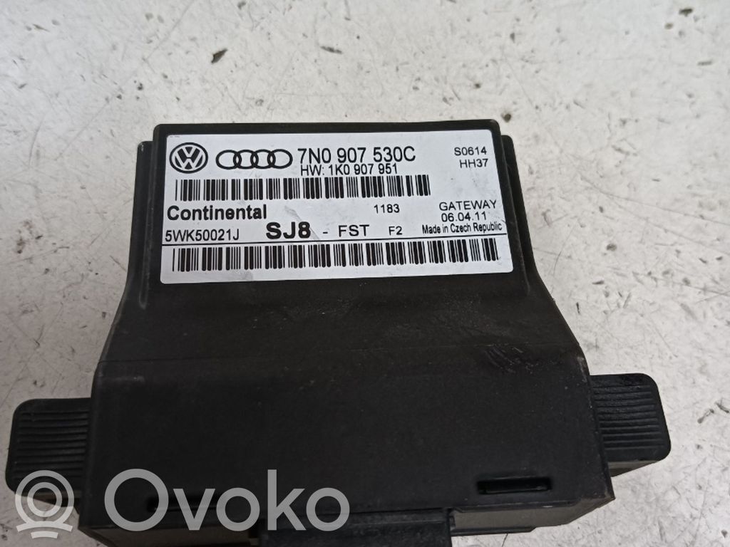 Volkswagen Golf VI Comfort/convenience module 