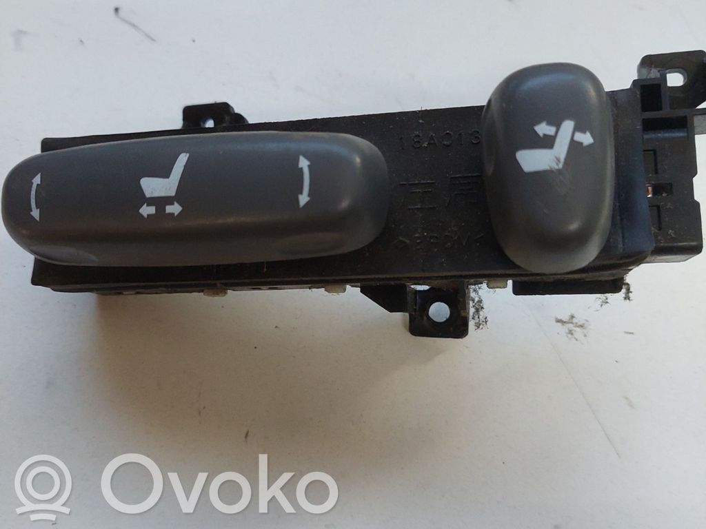 Toyota Land Cruiser (J200) Interruptor de control del asiento 