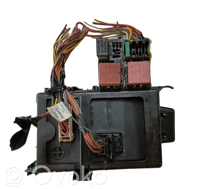 Renault Symbol I Comfort/convenience module 