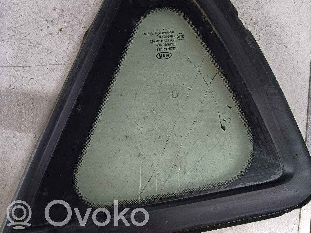 Vidrio lateral trasero   43R000050