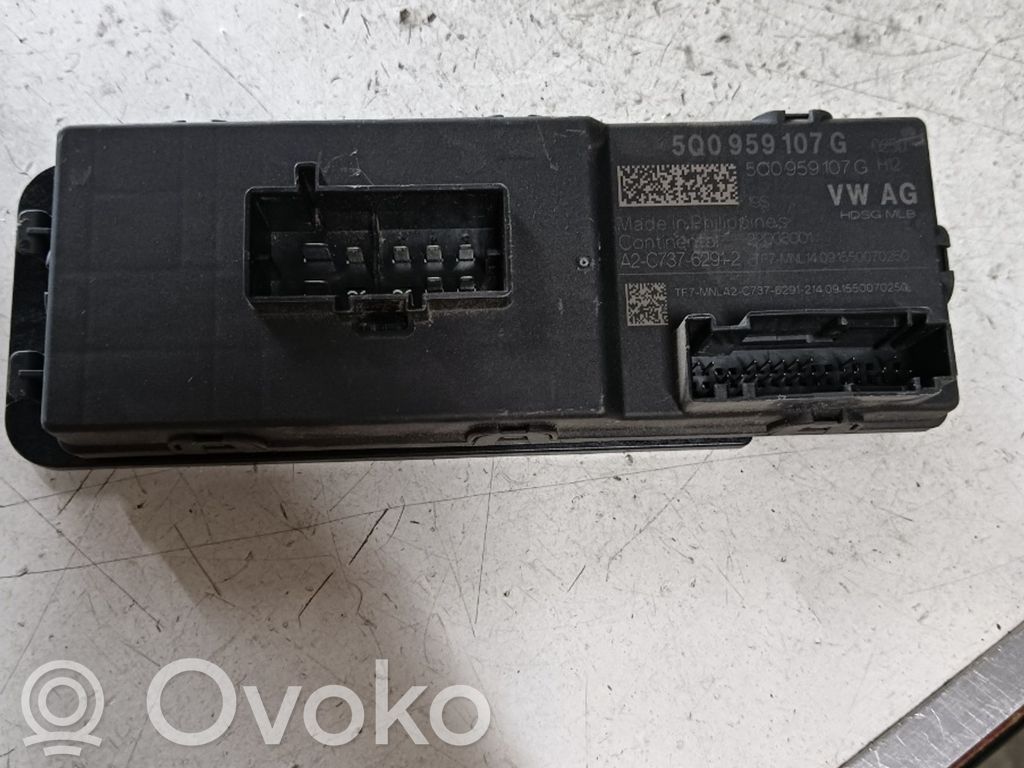 Volkswagen PASSAT B8 Comfort/convenience module 