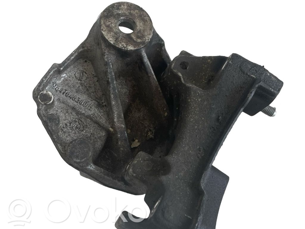 Soporte de montaje del motor   9647646380