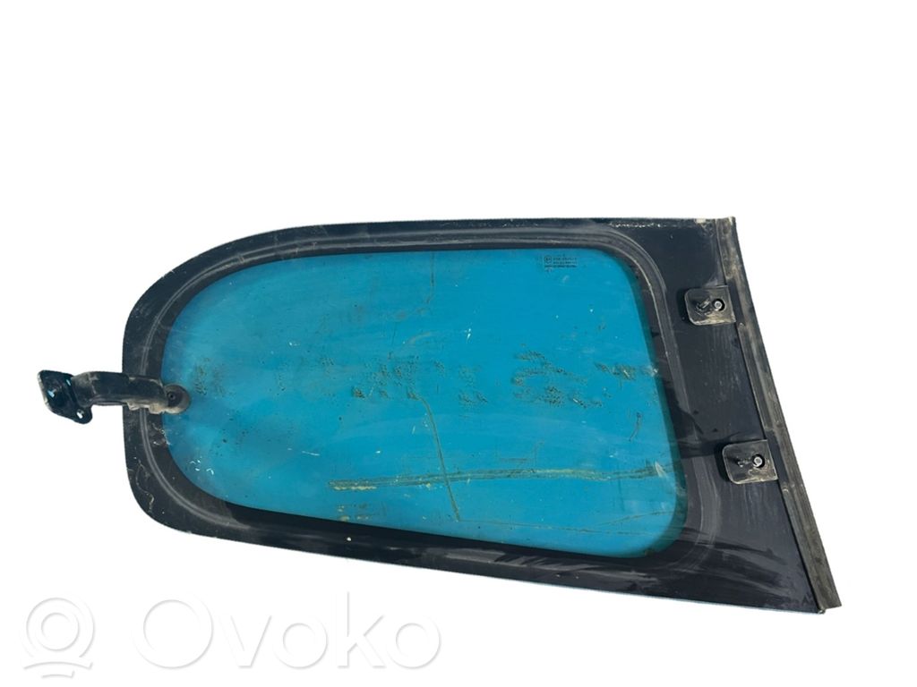 Vidrio lateral trasero
