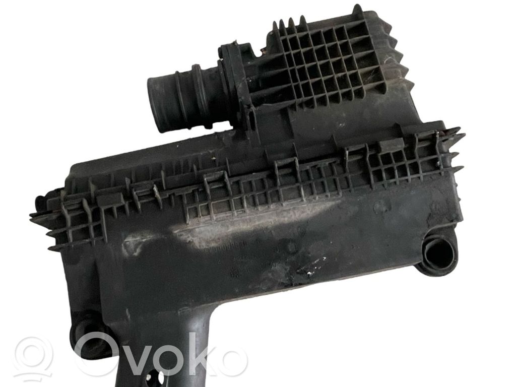 Air filter box   8200089030