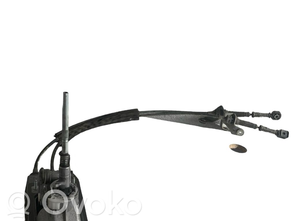 Audi A3 S3 8P Soporte del cable del cambio de velocidades 