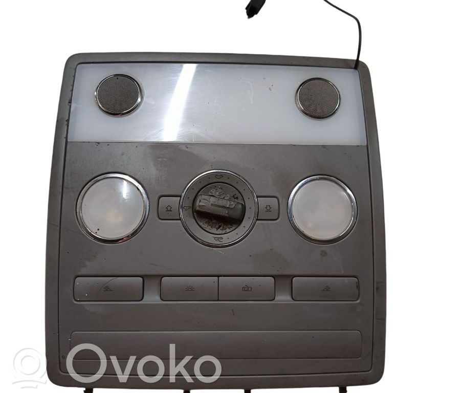 Headlining lighting console trim   3D0907135B
