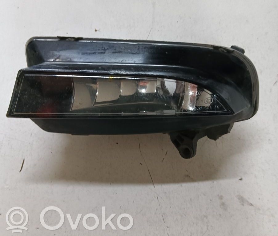 Luz de niebla delantera   8T0941699F