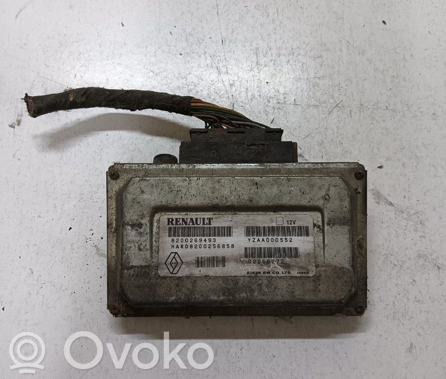 Unidad de control/módulo de la caja de cambios   8200269493