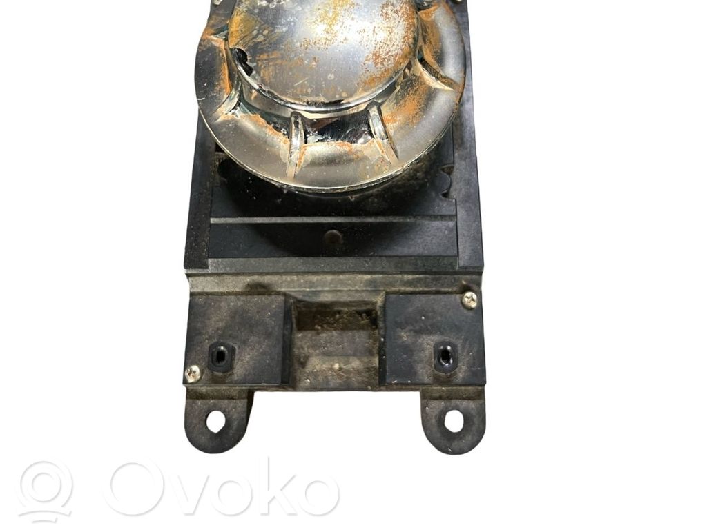 Center console   6944884