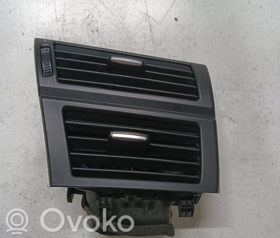 BMW X5 E70 Dashboard side air vent grill/cover trim 