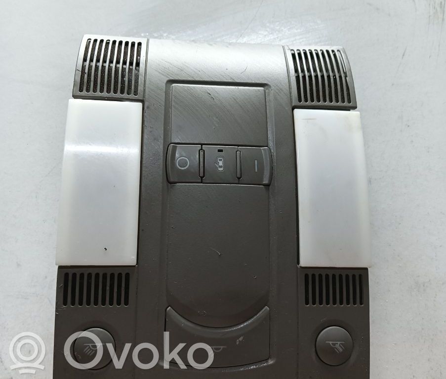 Luz del asiento delantero   4E0907135A