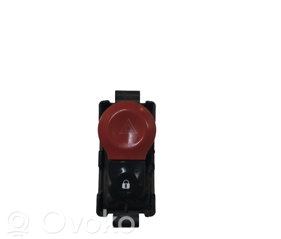 Botón interruptor de luz de peligro   8200214896
