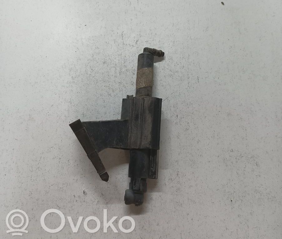 Ford Focus Buse de lave-phares 