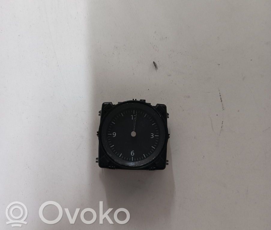 Часы   3G0919204C