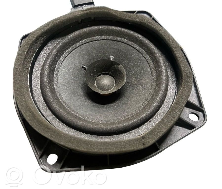 Altavoz de la puerta trasera   EAS13P17A7