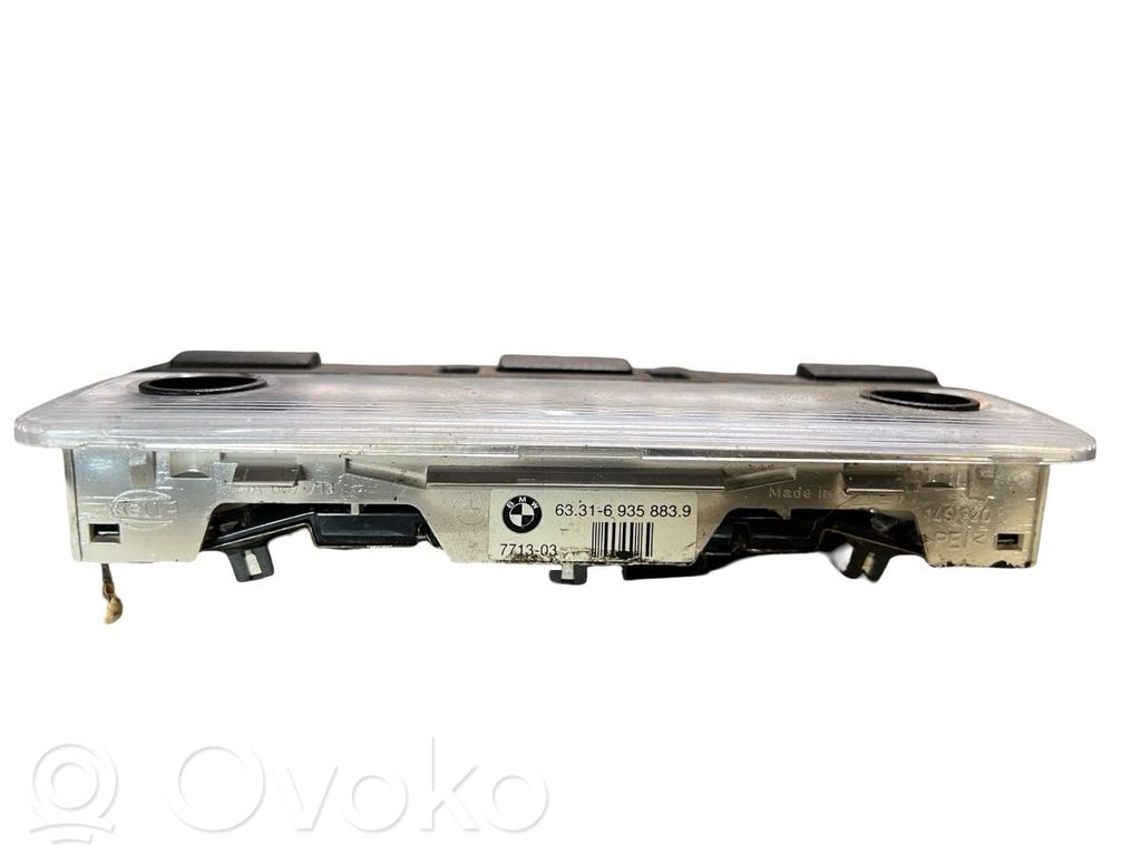 Headlining lighting console trim   6935883
