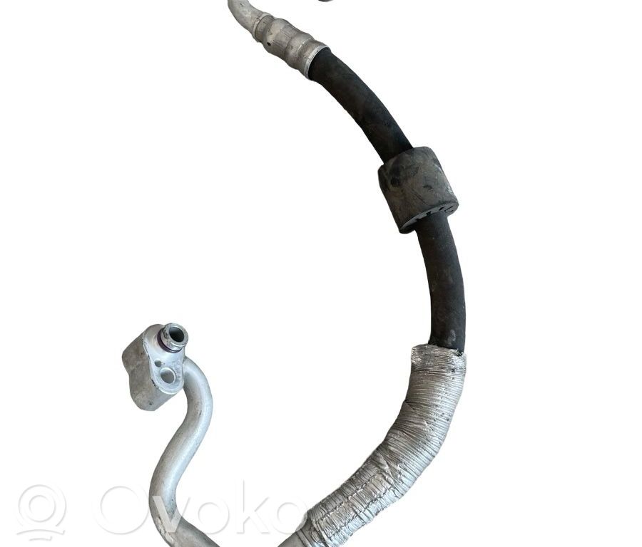 Ilmastointilaitteen putki (A/C)   1K0820721BQ