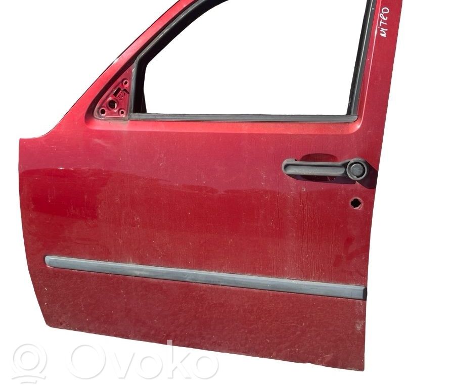 Dodge Nitro Ușă față 