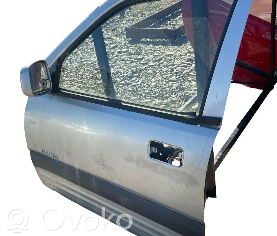 Opel Frontera B Priekinės durys 