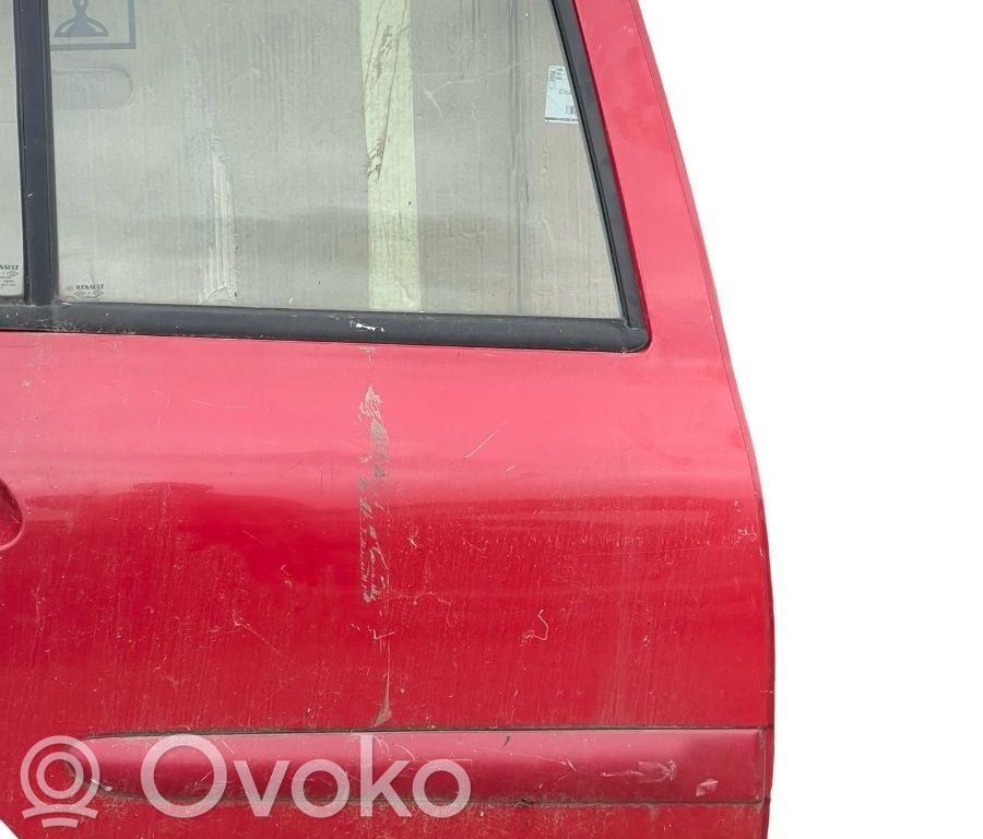 Renault Clio III Puerta trasera 